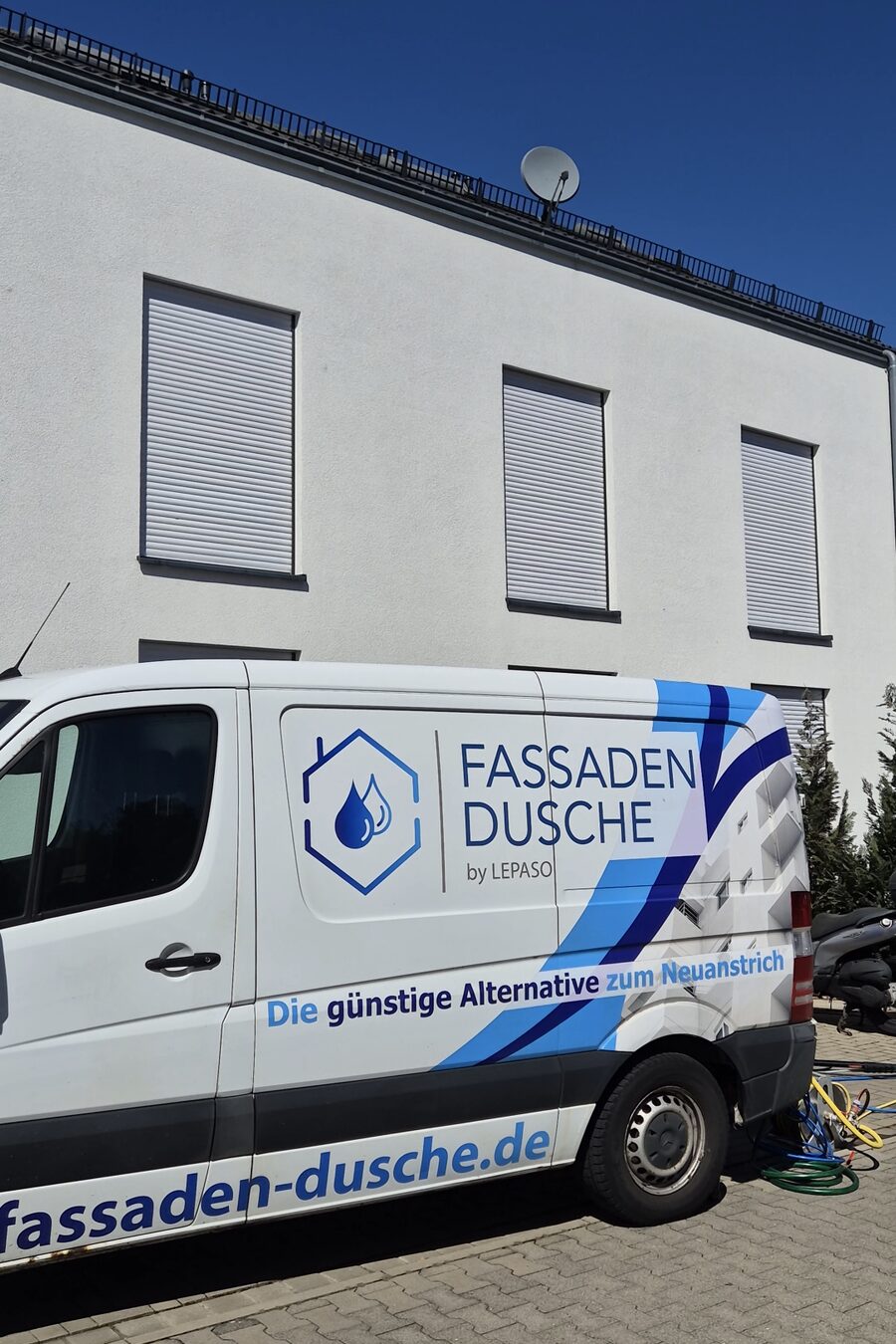 Dieselbe Fassade nach der Reinigung